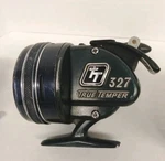Vintage Pflueger International #523 Spincast Fishing Reel Metal Working Japan. Fixed Price $19.00.