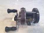 Shakespeare President 2 - 1980 Vintage Fishing Reel Made Usa Great Condition. Fixed Price $35.00.