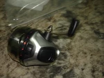Shakespeare SYNSTB10 Synergy Steel Spincast Fishing Reel Works. Fixed Price $10.99.