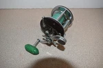 Vintage Penn Peerless No Fishing Reel Level Wind / Line Green Handle 30-109. Fixed Price $20.00.