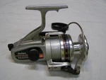 Vintage Daiwa RS2000 Spinning Reel Works Good. Fixed Price $29.00.