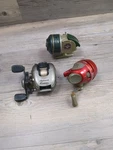 Shakespeare 1700, Contender 110, Zebco Slingshot- 3 Fishing Reels. Fixed Price $16.40.