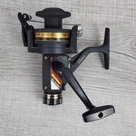 Vtg Daiwa AG2055B Medium Graphite Spinning Fishing Reel Auto Cast Ball Bearing. Fixed Price $14.15.