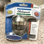 Shakespeare Synergy Fishing Spincasting Reel SYN2001S10. Fixed Price $24.95.