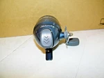 Fishing Reel Vintage Shakespeare Durango DSC8 Gear Ratio 3.7:1. Fixed Price $18.99.