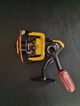 Lie Yu Wang HD5000 Spinning Reel Yellow Black 12 Ball Bearings 5.2:1 Aluminum. Fixed Price $15.00.