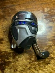 New Shakespeare SYNSTB10 Synergy Steel Rh 3.5:1 Fw Spincast Fishing Reel. Fixed Price $9.06.