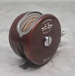 Shakespeare Fly Reel No. 1827 Tru-art Model Vertical Automatic 1960 Very Good. Fixed Price $34.99.