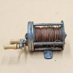 Vintage Shakespeare Universal Precision 1745 Model Hk Casting Reel Made Usa. Fixed Price $22.49.