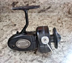 Vintage Gladding Fishing Reel 2202- Black. Fixed Price $12.41.