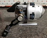 Shakespeare Alpha 2600-002 Spincast Reel Vintage Used Works. Fixed Price $18.28.