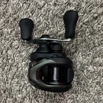 Shimano Caius 150HG Low Profile Baitcast Reel Right Hand 6.5:1 11LB Black. Fixed Price $60.00.