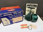 Vintage Shakespeare Wonder Spin 1785 Fishing Reel Green W/ Box. Fixed Price $34.50.